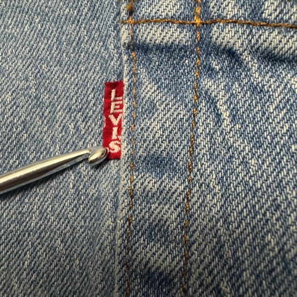 Levis‎ 501 Jeans Mens 48X32 Button Fly Light Wash Denim Classic Fit - Picture 3 of 7